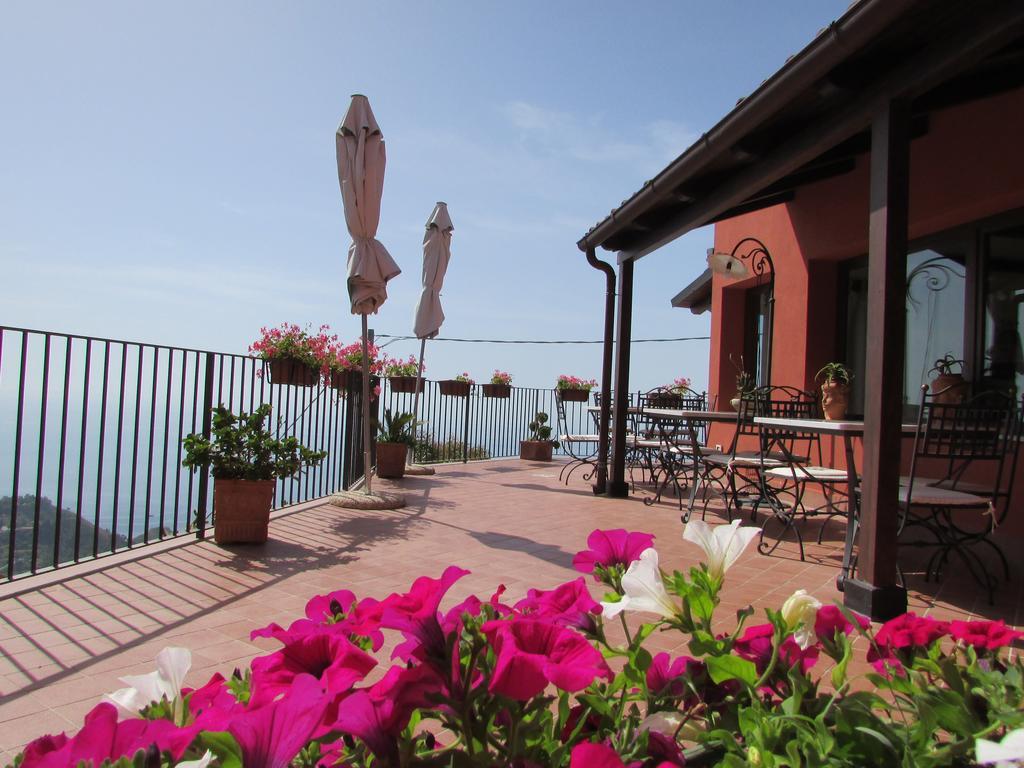 Gasthaus Casale Di Caterina Taormina Exterior foto